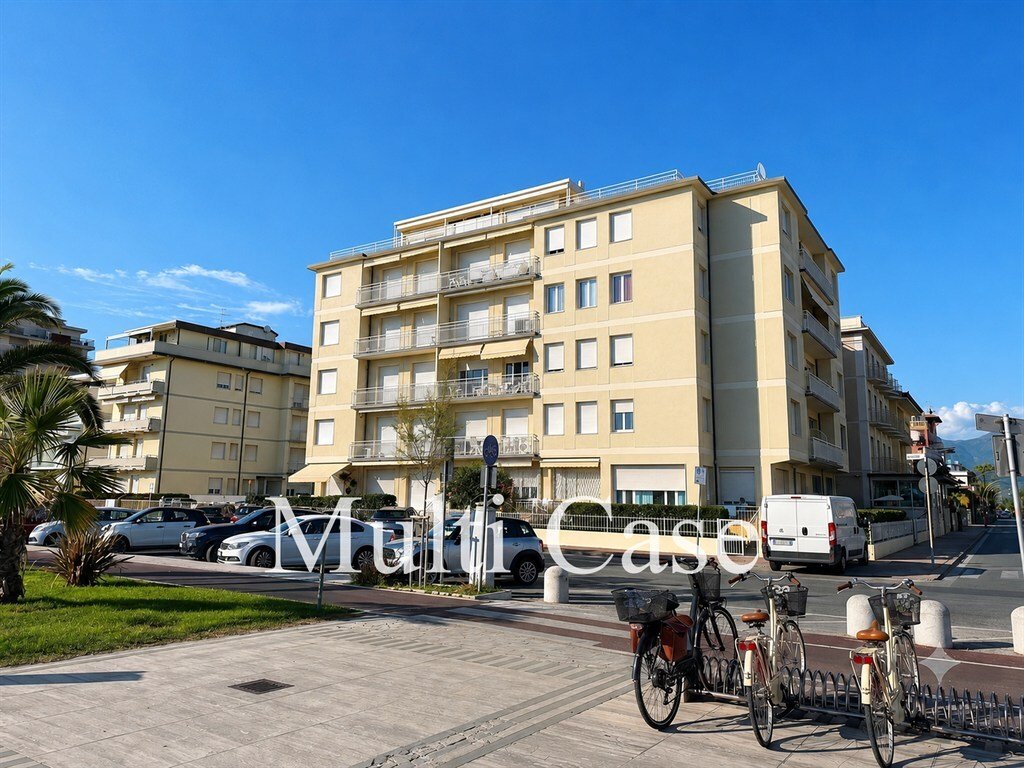 Apartment in Lido di Camaiore, Camaiore, Tuscany 3 - 18661844