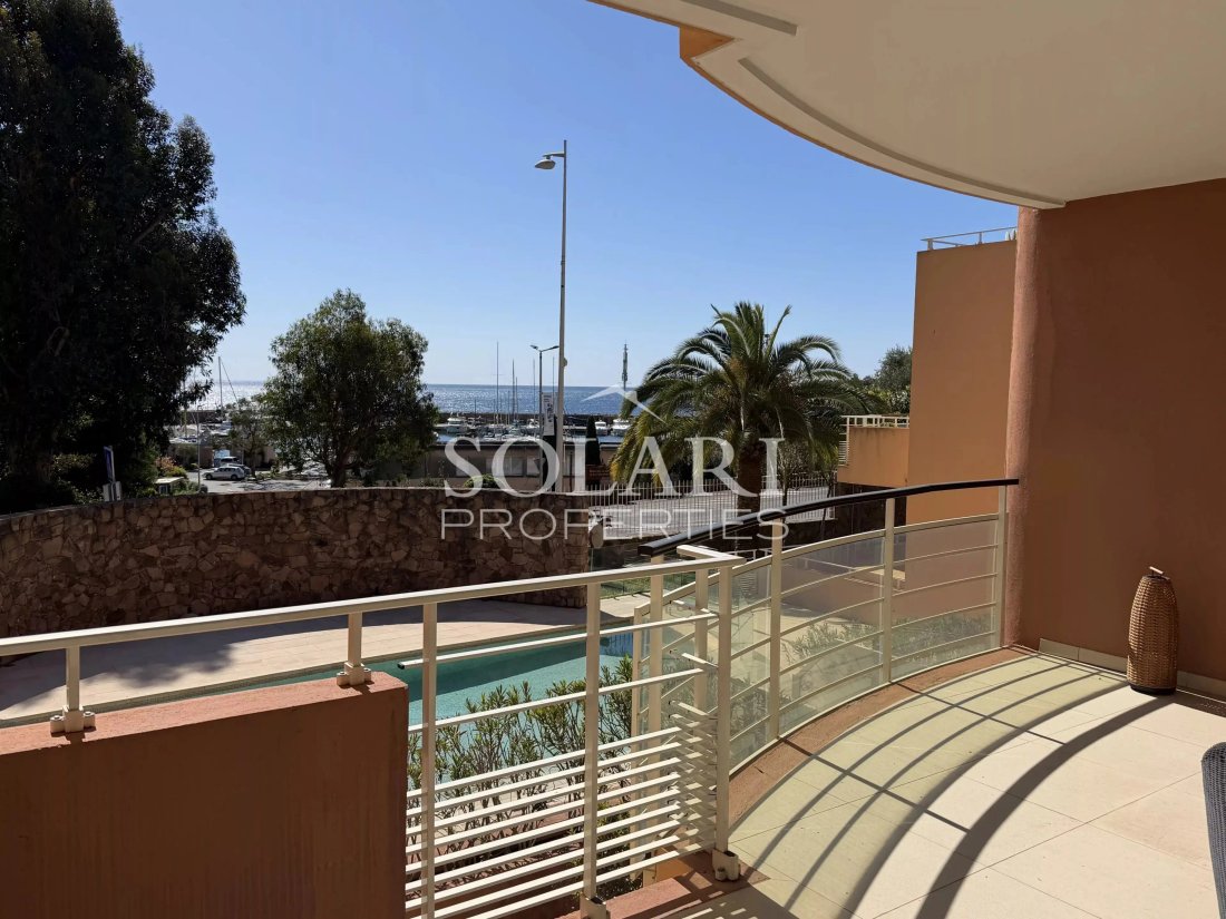 Apartment in Théoule-sur-Mer, Provence-Alpes-Côte d'Azur, France 4 - 17779451