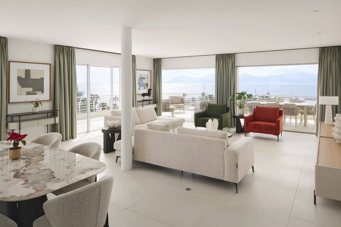 Villa in Cannes, Provence-Alpes-Côte d'Azur, France 4 - 16028143