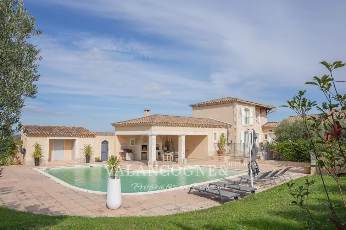 House in Fontvieille, Provence-Alpes-Côte d'Azur, France 1 - 16471406