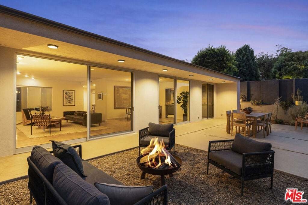 House in Los Angeles, California, United States 2 - 18661987