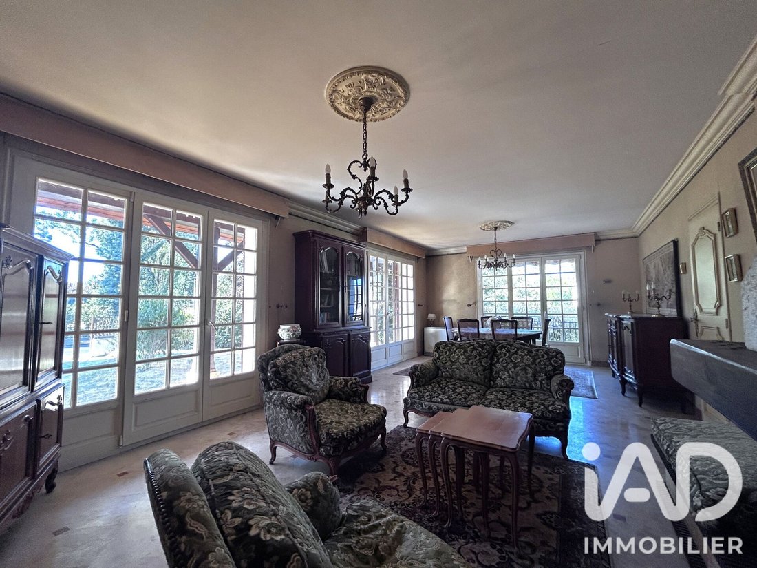 House in Lagny-sur-Marne, Ile-de-France, France 3 - 18668214