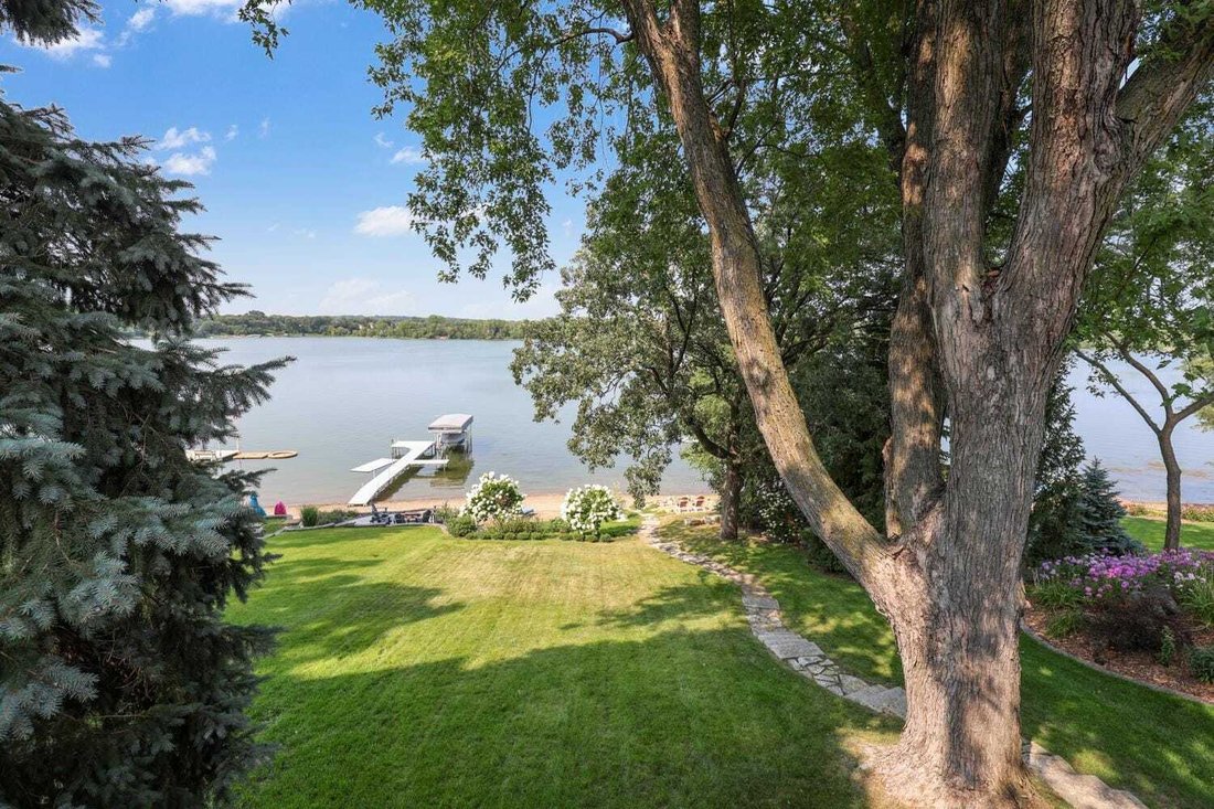 House in Lakeville, Minnesota, United States 2 - 18670378