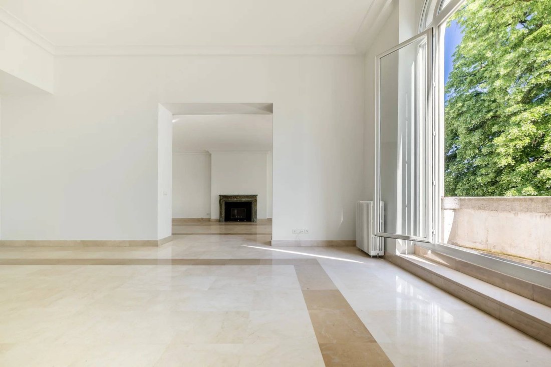 Apartment in Saint Vincent, Lyon 1er Arrondissement, Lyon 4 - 17774303