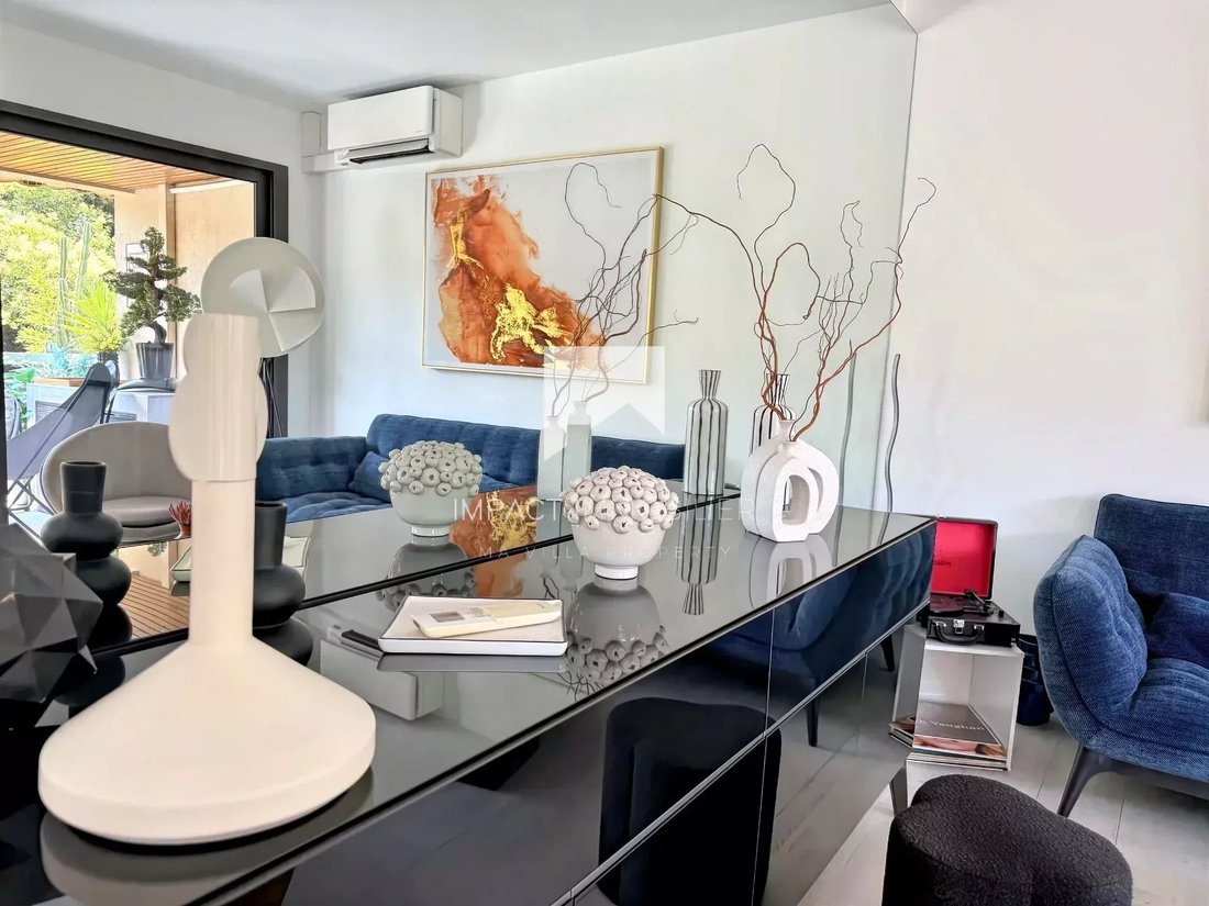 Apartment in Hyeres, Provence-Alpes-Côte d'Azur, France 4 - 18660847