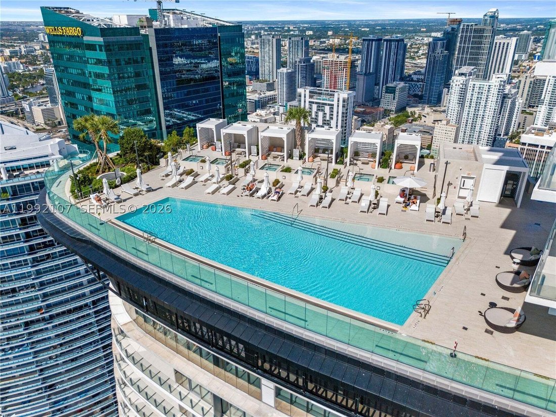 Condo in Miami, Florida, United States 5 - 17542894