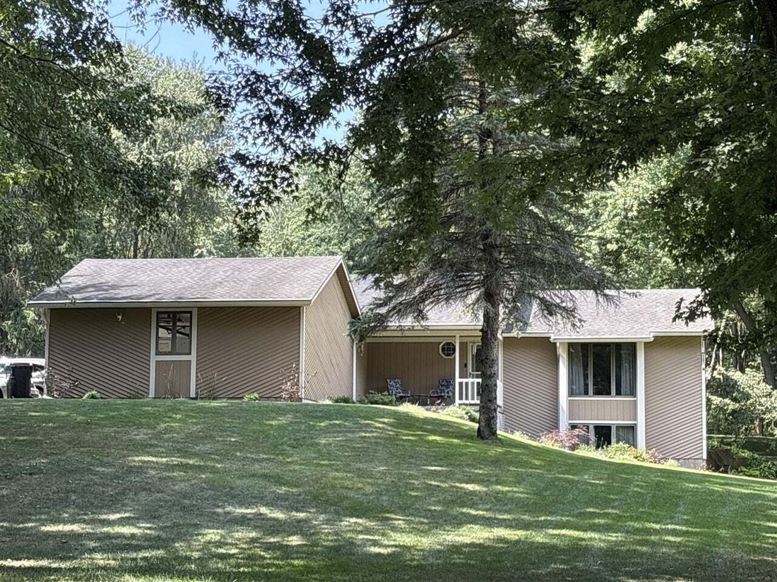 House in Wyoming, Michigan, United States 1 - 18662447