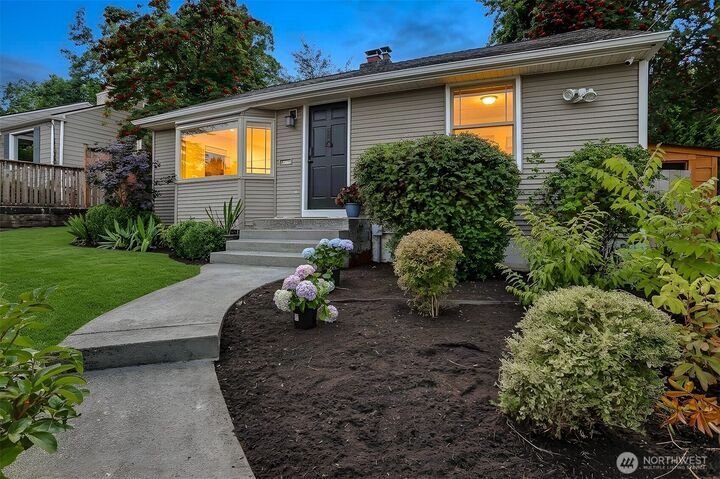 House in Seattle, Washington, United States 1 - 18665594