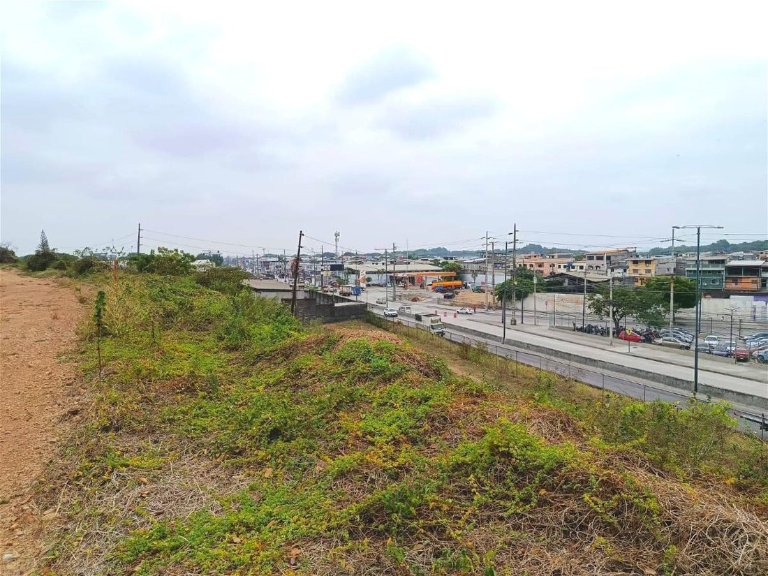 Land in Guayaquil, Guayas, Ecuador 1 - 18660164