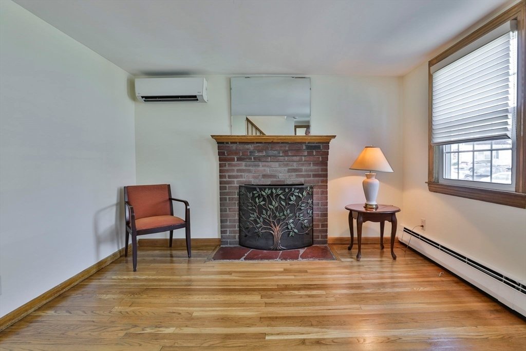 House in Quincy, Massachusetts, United States 5 - 18671983