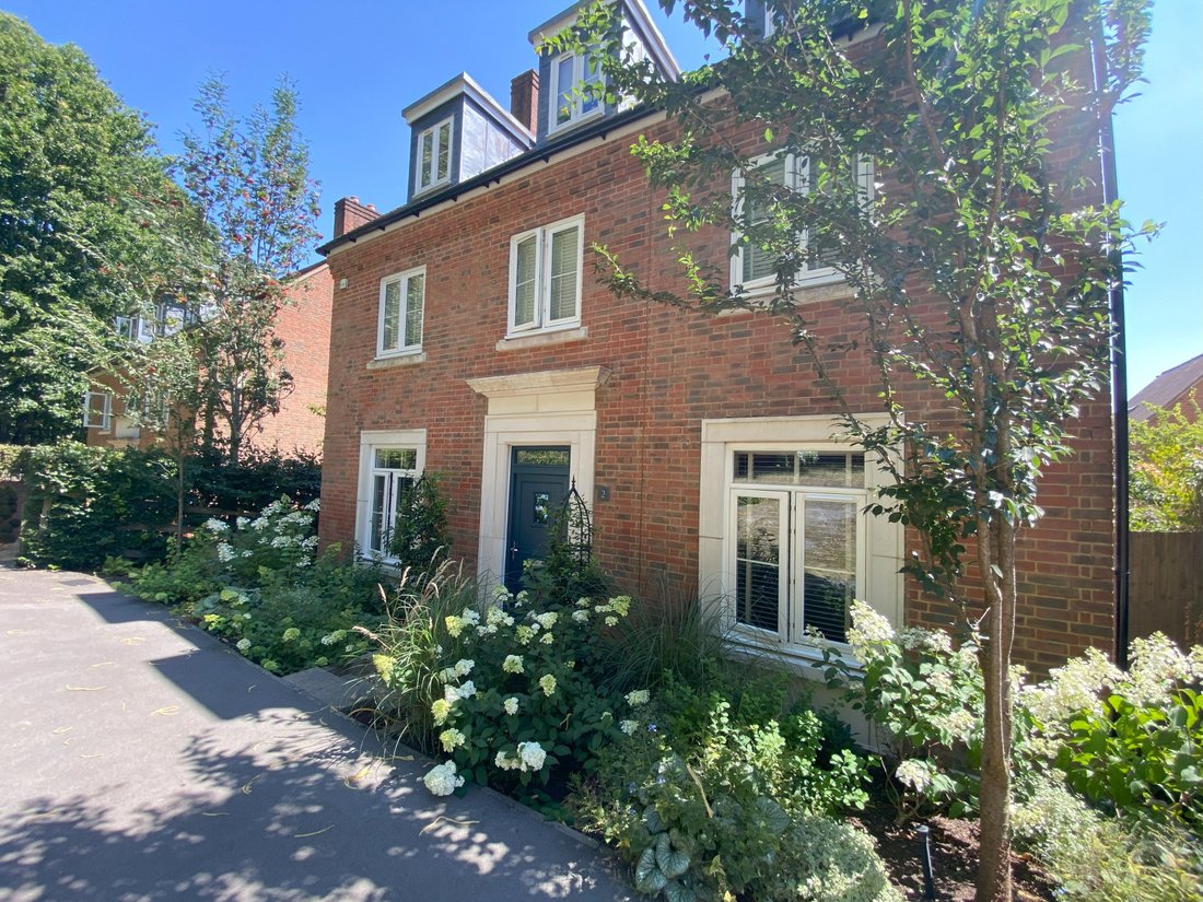House in Chichester, England 1 - 17720622
