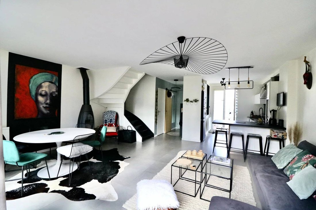 House in Arrondissement of Bobigny, Ile-de-France, France 3 - 15869241