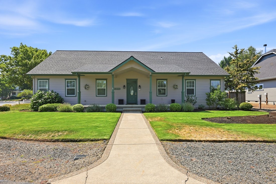 House in Eugene, Oregon, United States 1 - 18660154