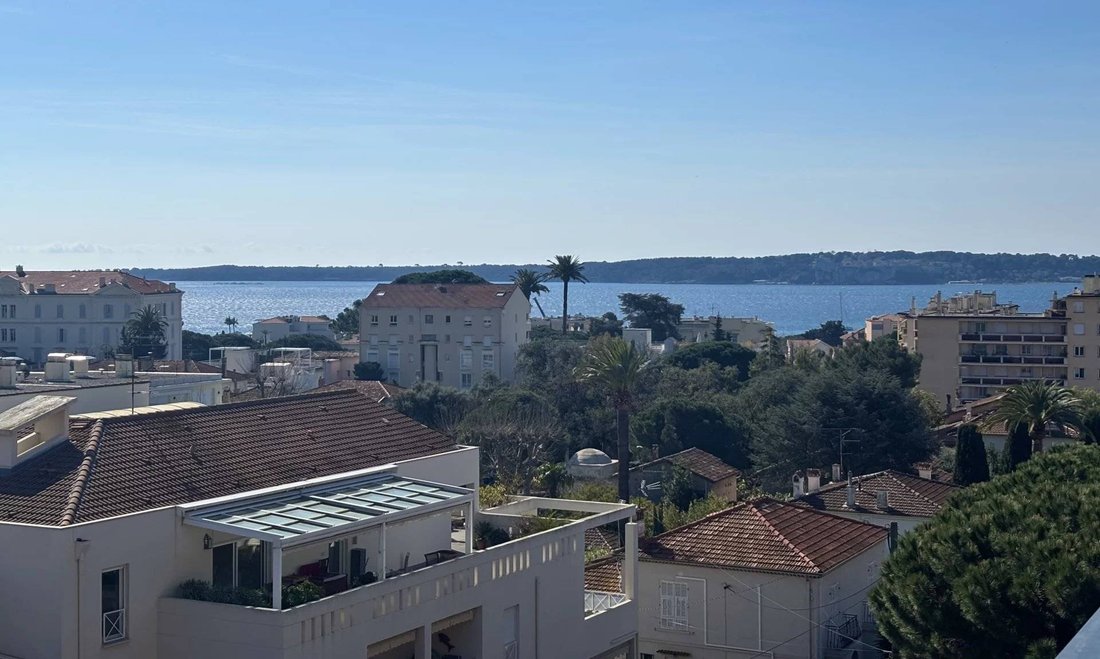 Apartment in Cannes, Provence-Alpes-Côte d'Azur, France 1 - 17480547