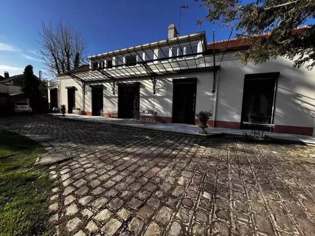 Casa en Rozay-en-Brie, Isla de Francia, Francia 2 - 16147254