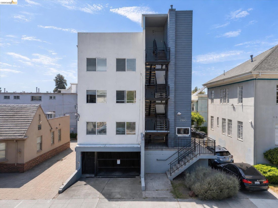 Berkeley, California, United States 2 - 18662363