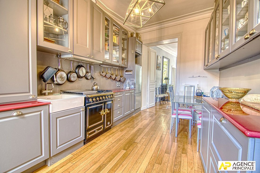 Apartment in Domaine National du Château, Versailles, France 2 - 18660291