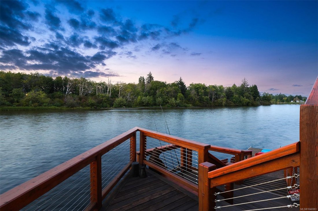 House in Campbell River, British Columbia, Canada 4 - 18669551