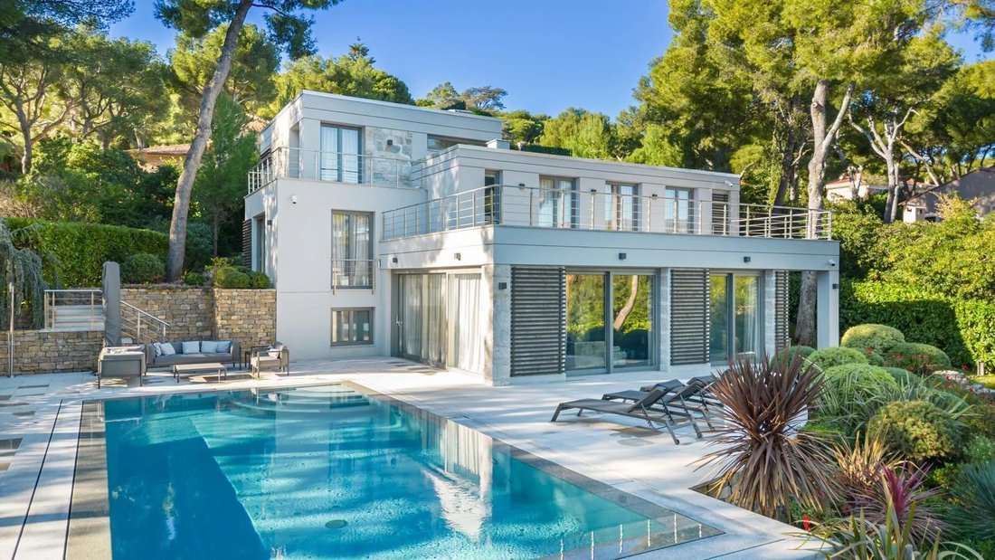 Villa in Saint-Jean-Cap-Ferrat, Provence-Alpes-Côte d'Azur, France 5 - 18668296