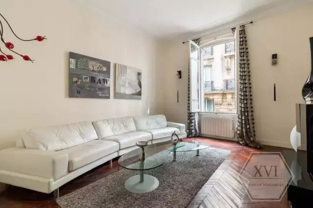 Apartment in Chaillot, Paris 16e Arrondissement, Paris 1 - 18251117