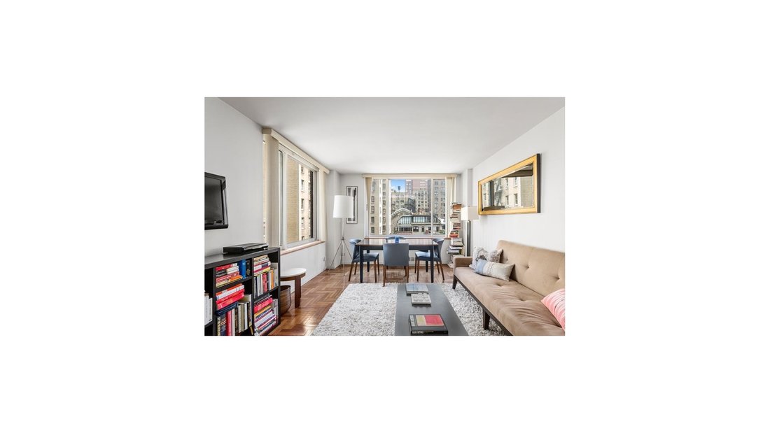 New York, New York, United States 1 - 18664358