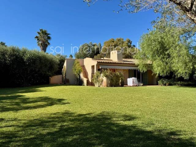 House in Zone Ouest Urbaine, Saint-Tropez, France 2 - 18437093