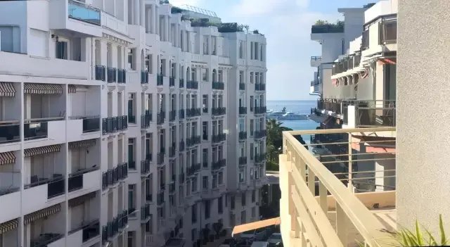 Apartment in Cannes, Provence-Alpes-Côte d'Azur, France 2 - 17646476