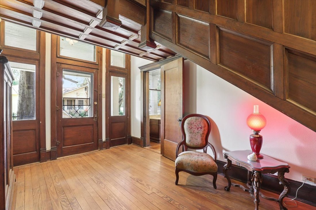 House in Lockhart, Texas, United States 3 - 18669039