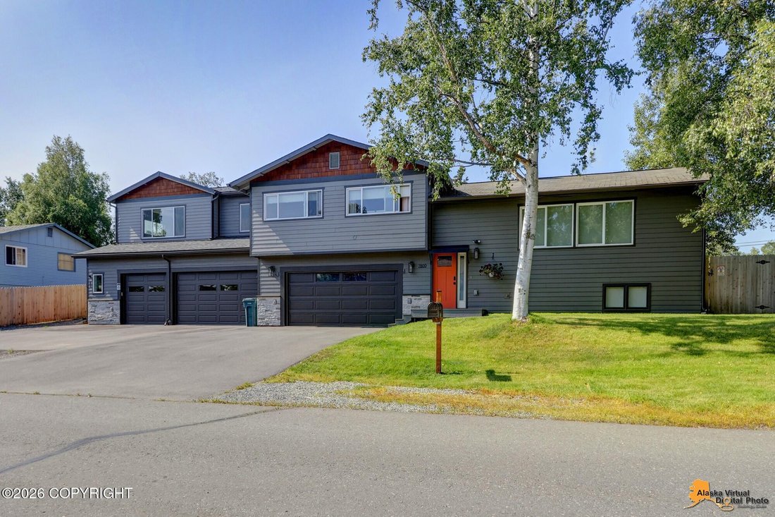 House in Anchorage, Alaska, United States 2 - 18663015