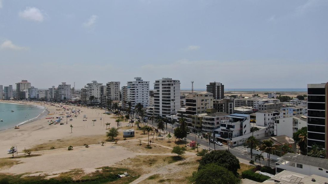 Land in Salinas, Santa Elena, Ecuador 1 - 18660266