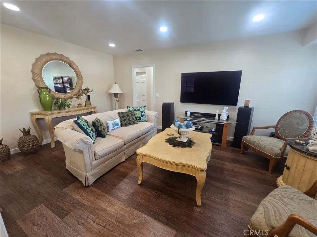 House in Downey, California, United States 2 - 18663920