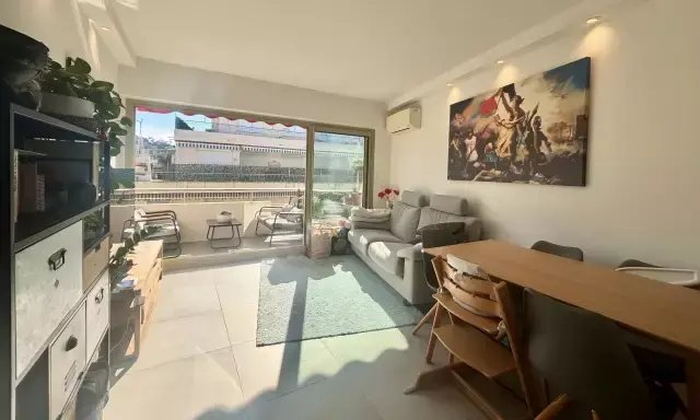 Apartment in Cannes, Provence-Alpes-Côte d'Azur, France 3 - 17646476
