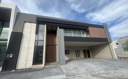 House in Santiago, Nuevo Leon, Mexico 1