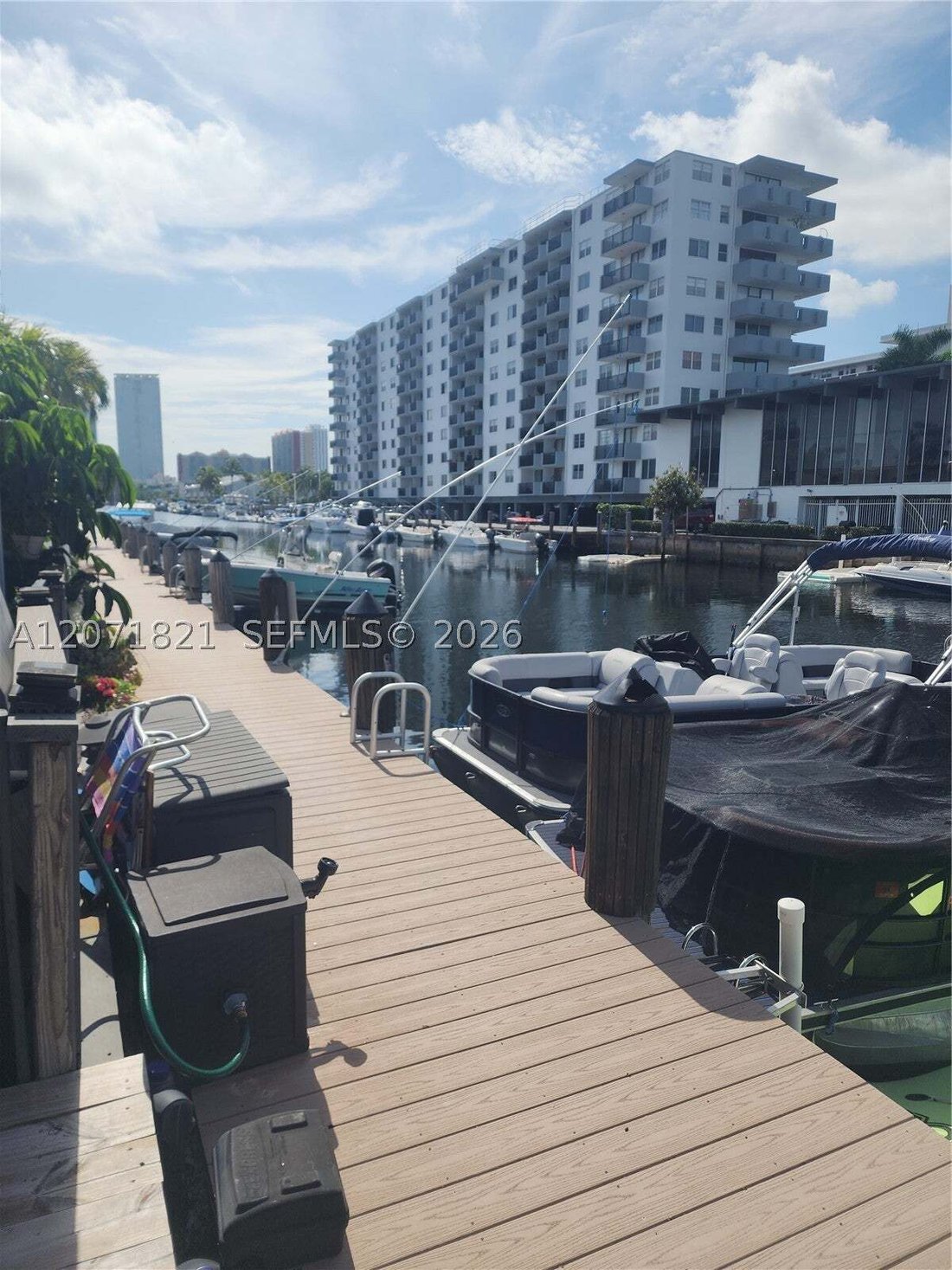 Townhouse in Golden Beach, Florida, United States 1 - 18669012