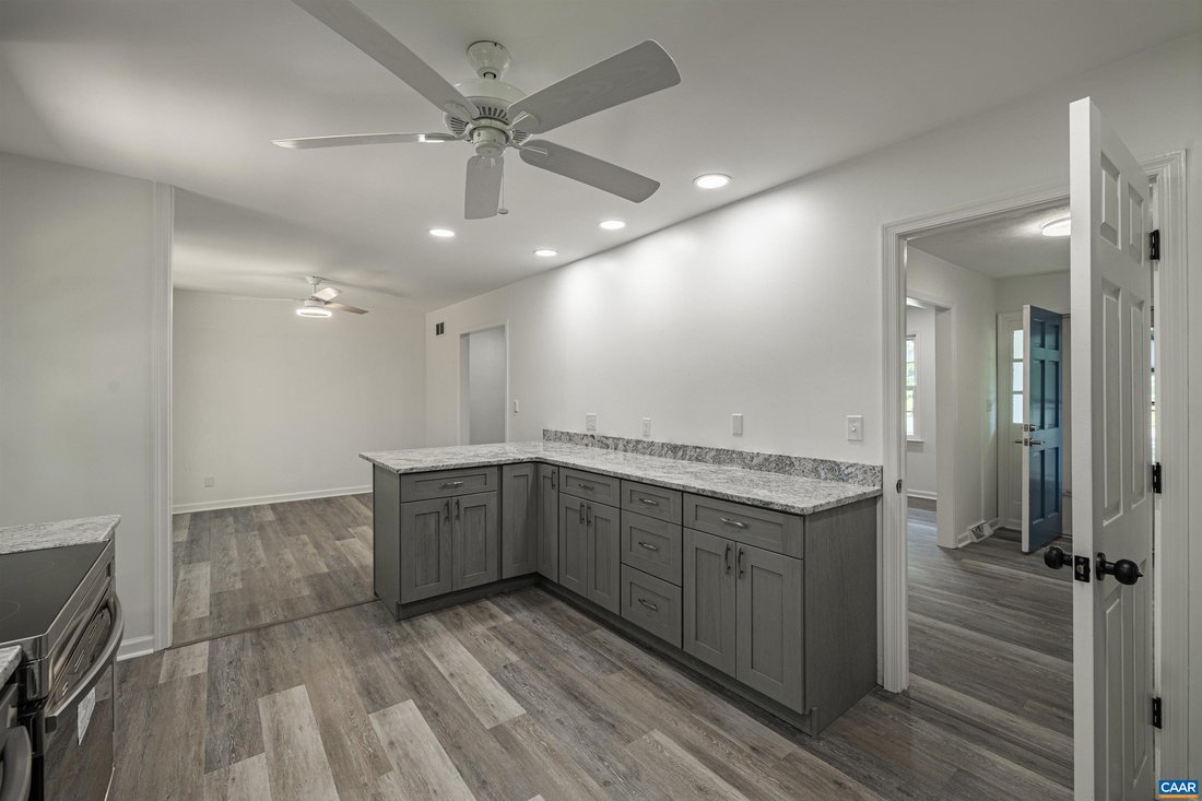 House in Charlottesville, Virginia, United States 5 - 18663092