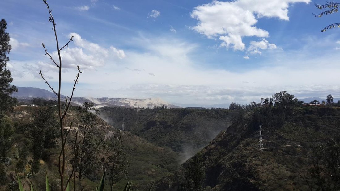 Land in Quito, Pichincha, Ecuador 3 - 18660658