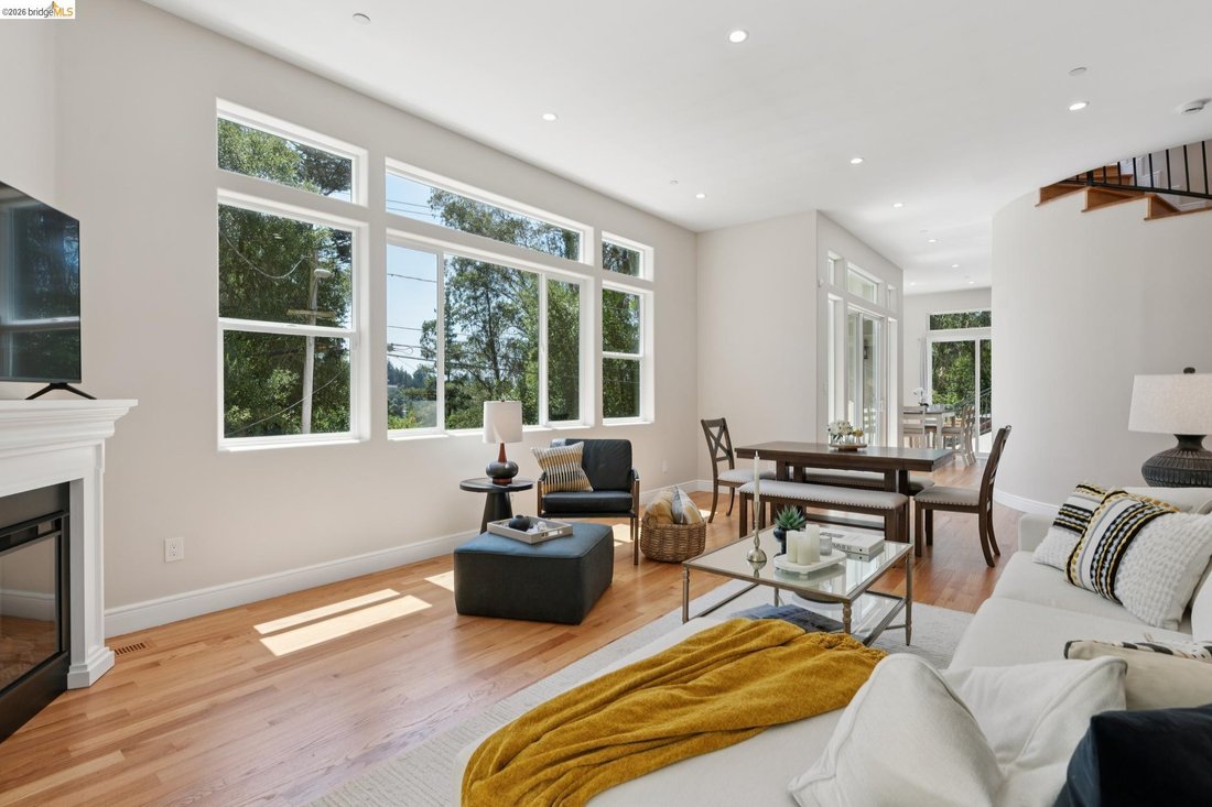 House in Oakland, California, United States 5 - 18662273