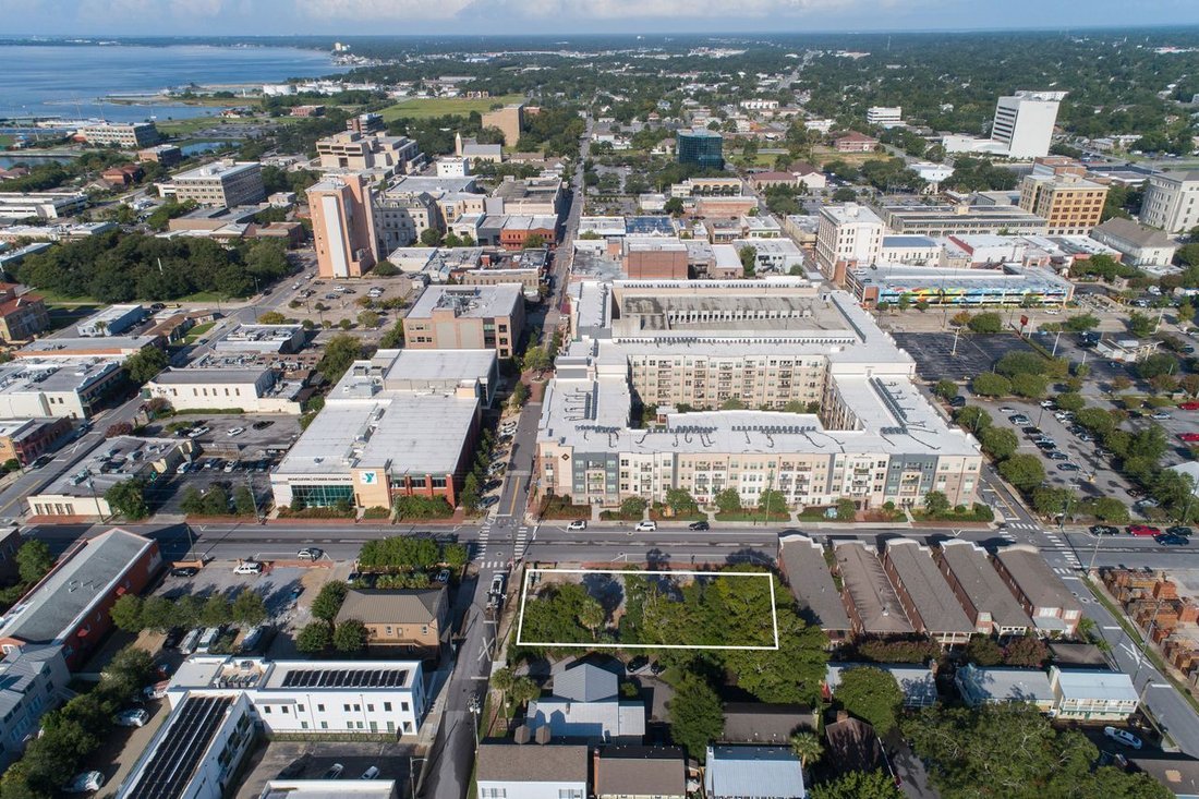 Land in Pensacola, Florida, United States 2 - 18665314