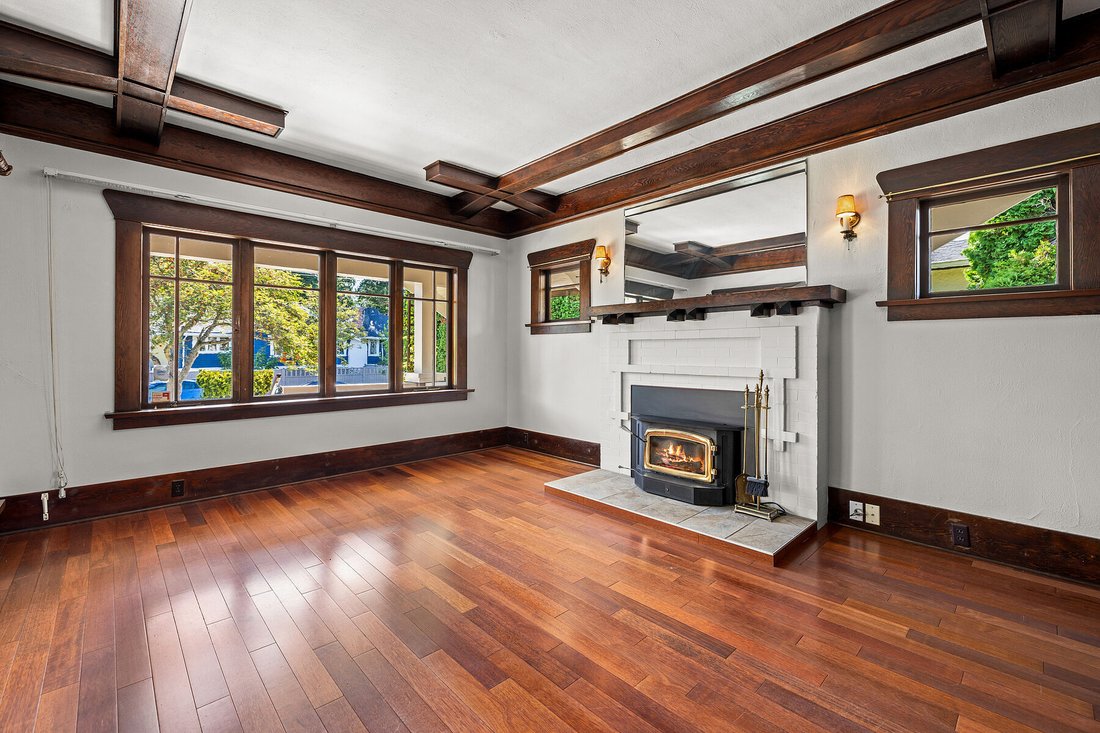 House in Victoria, British Columbia, Canada 5 - 18661588