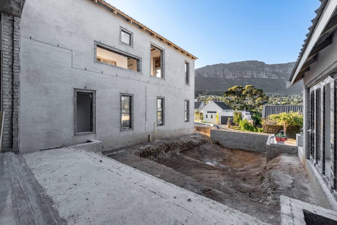 House in Wynberg, Cape Town, South Africa 3 - 18665078