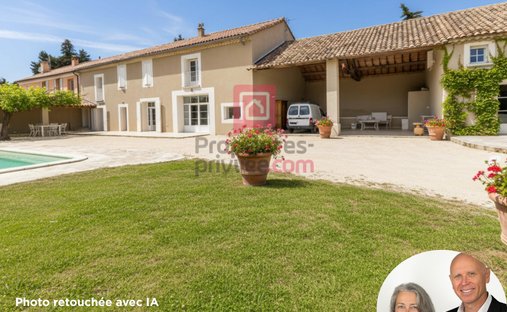 Villa in Jonquières, Provence-Alpes-Côte d'Azur, France 1