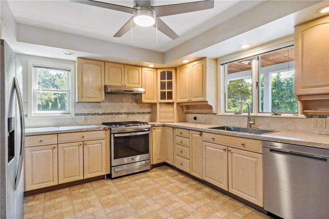 House in South Kingstown, Rhode Island, United States 4 - 18665950