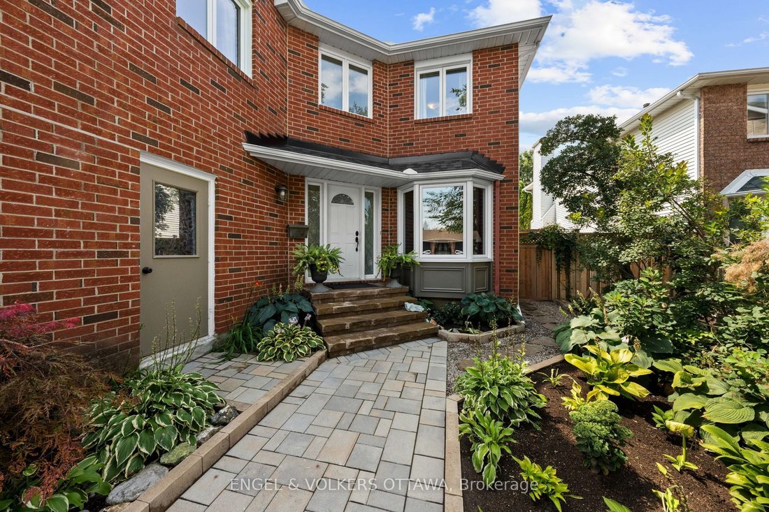 House in Ottawa, Ontario, Canada 4 - 18664378