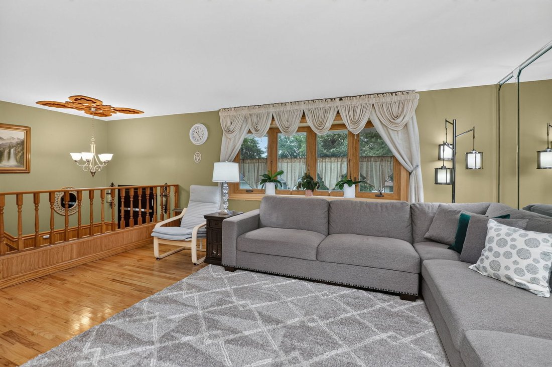 House in Schaumburg, Illinois, United States 3 - 18663376