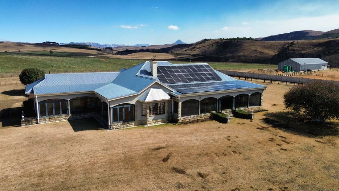 Farm Ranch in Nottingham Road, KwaZulu-Natal, South Africa 3 - 18665848