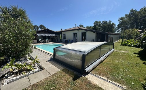 House in Gastes, Nouvelle-Aquitaine, France 1