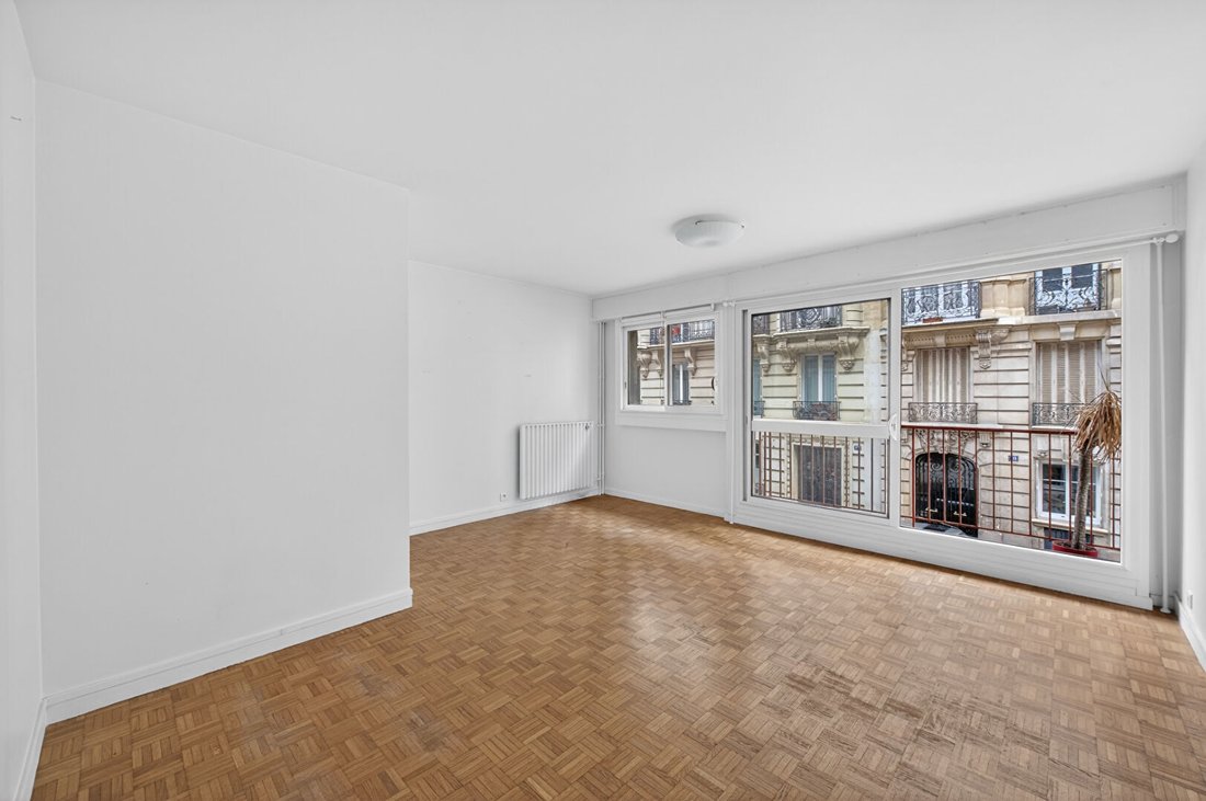 Apartment in Vaugirard-Parc des Expositions, Paris 15e Arrondissement, Paris 1 - 18669812