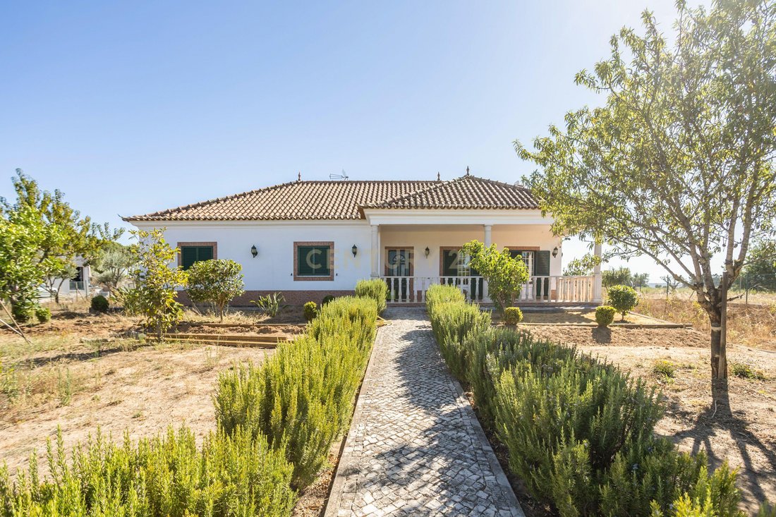 Villa in Aveiras de Cima, Lisbon, Portugal 1 - 18664363
