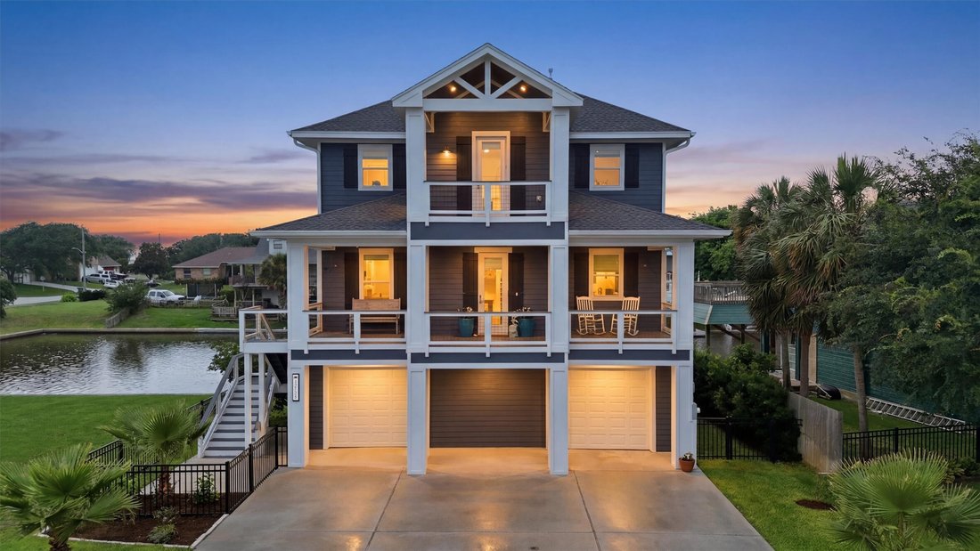 House in Galveston, Texas, United States 1 - 18663179