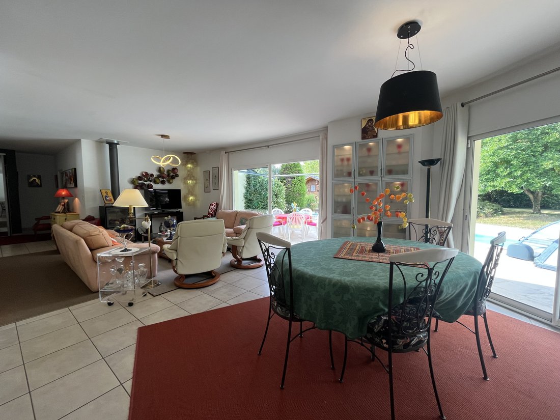 House in Centre Peri, Saint-Ave, France 3 - 18662643
